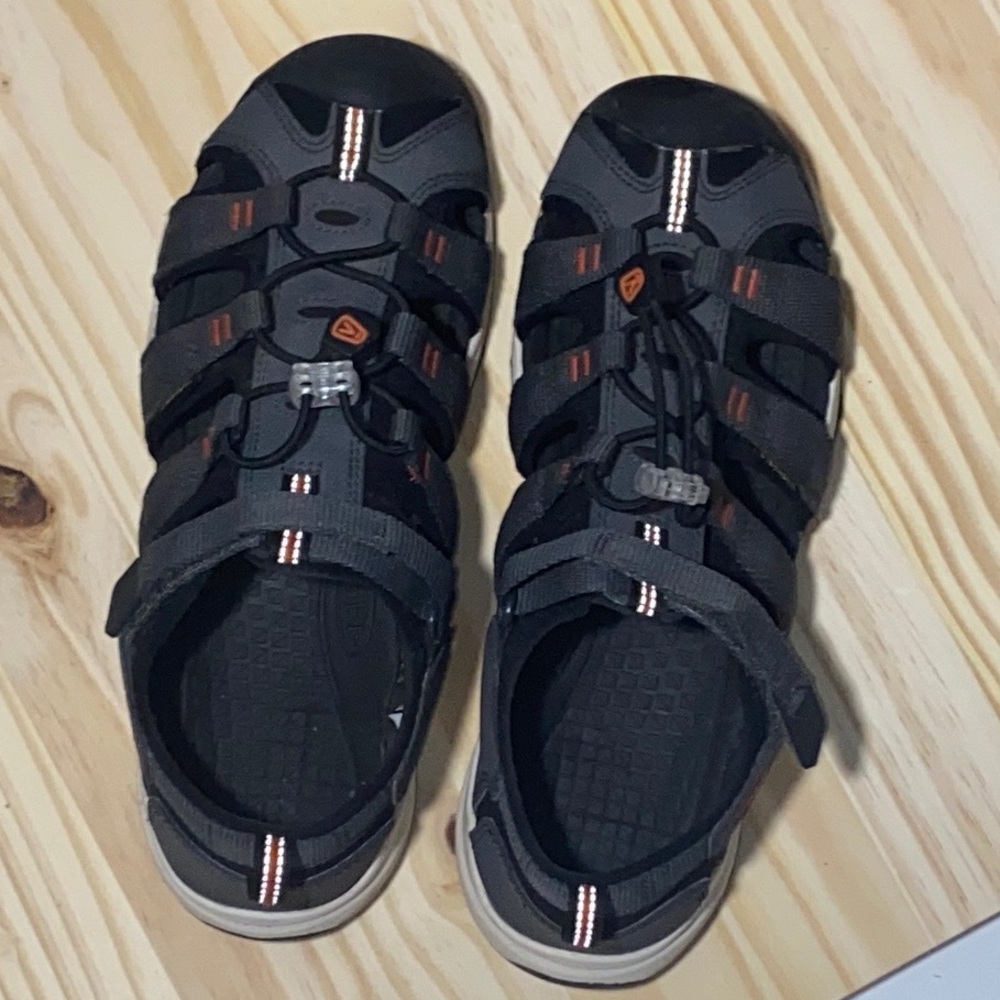 KEEN Big Kids Newport Neo H2 water shoes